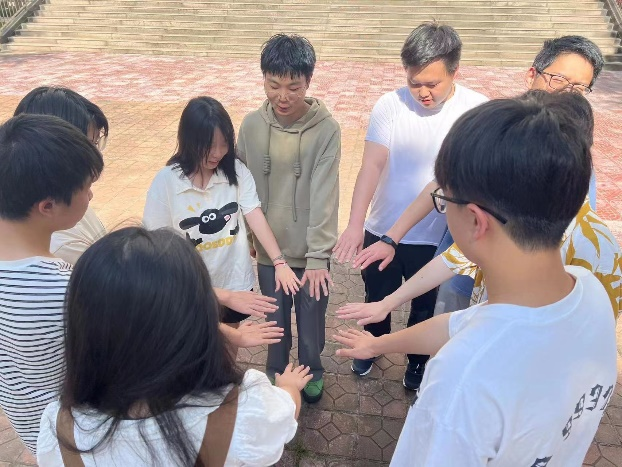 图片2 图片2